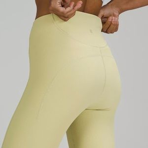 Lululemon ribbed contoured shorts